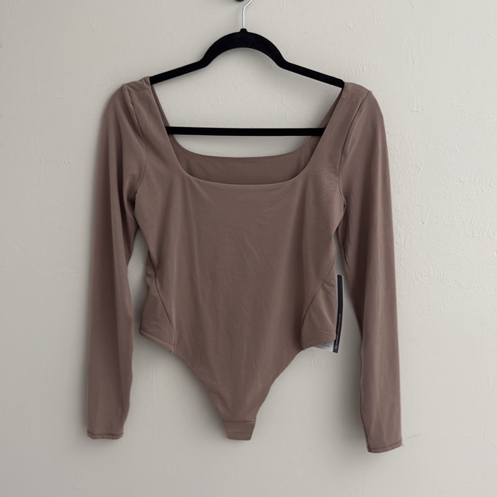 Lululemon Nulu Square Neck long Sleeve bodysuit - Picture 5 of 10